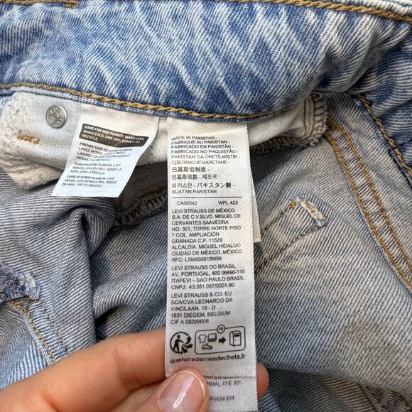 Levi's Superlow Women's Jeans Size 29 Loose Fit Light Denim - Picture 7 of 8